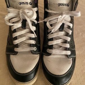 GRAVIS skate sneakers